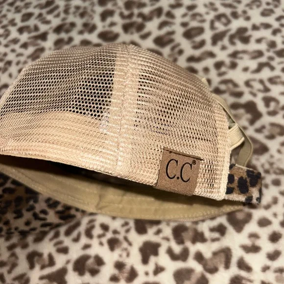 C.C‎ Exclusive Animal Print Fashion Back Cross Design Trucker Women's Hat Cap - Picture 3 of 6